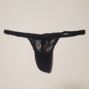Elegant Black Lace Jacob Thong
